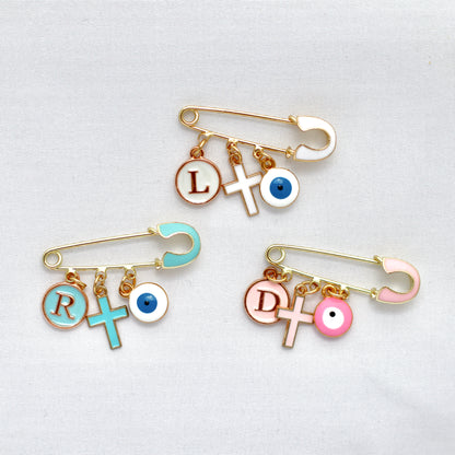 With the Coloured Baby Evil Eye Pin (set in Gold and with Gold pin) you can ensure your little one is always protected, no matter where you go.