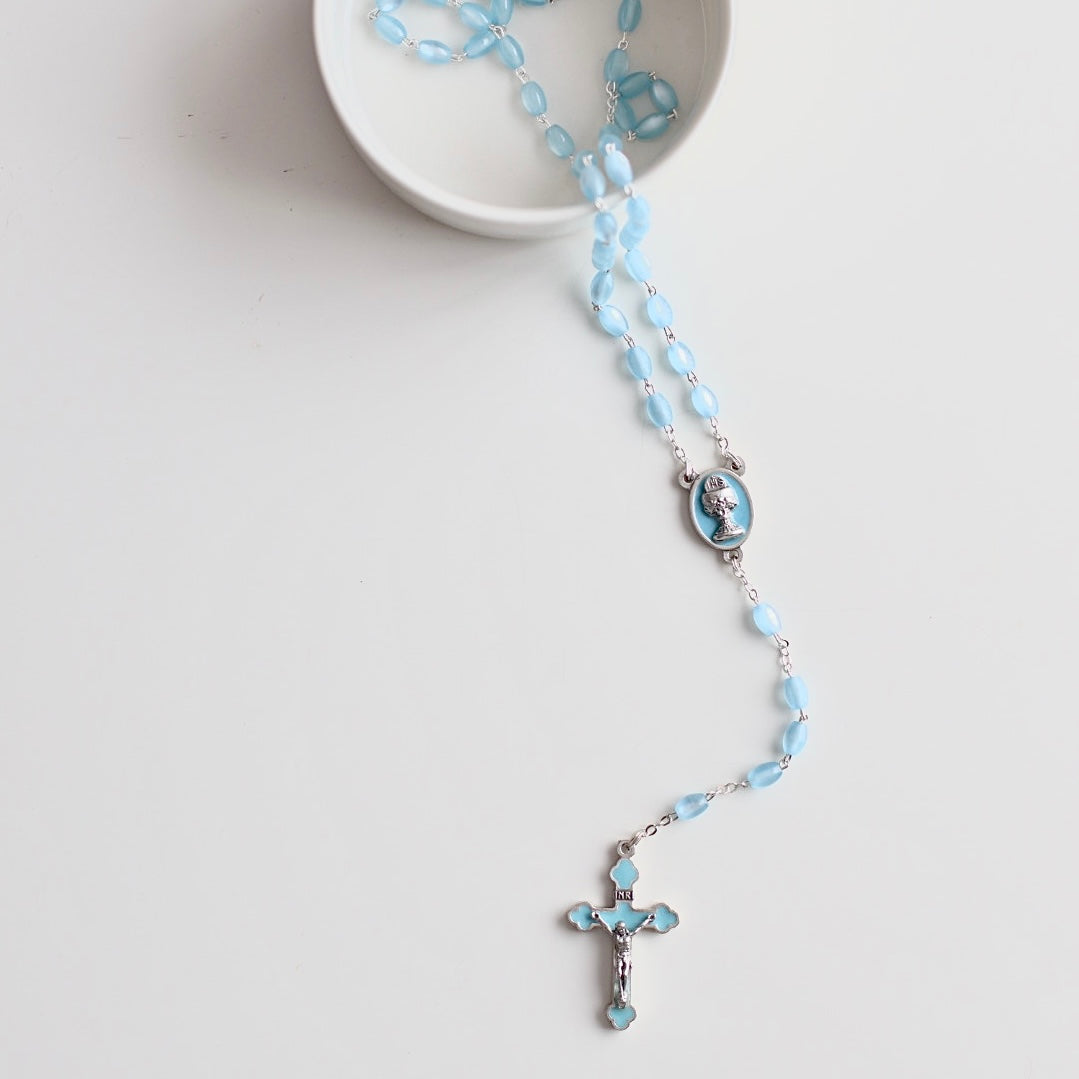 My First Communion Rosary is perfect as a gift for their first communion, you can order in a set with a communion icon or add to one of our bibles.