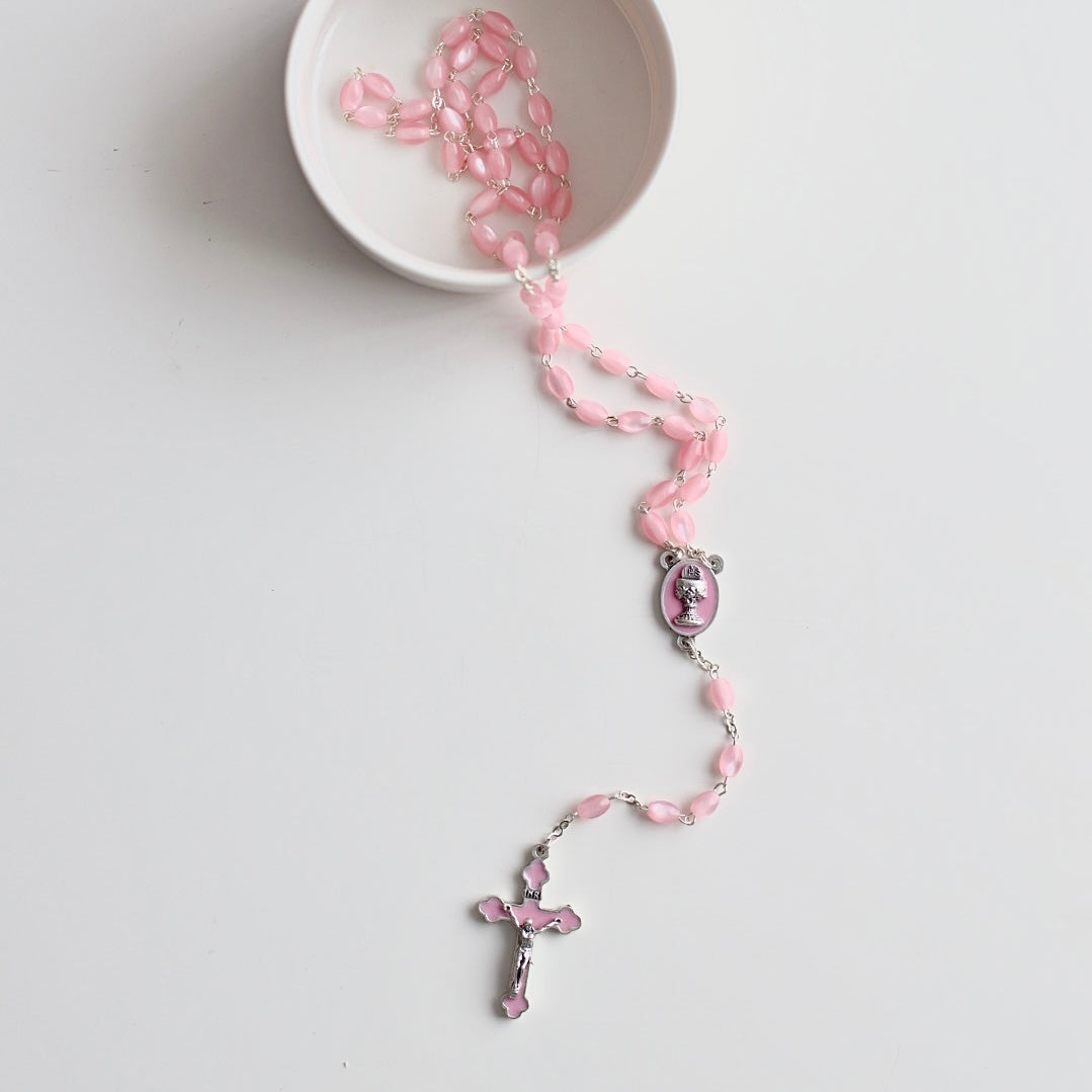 My First Communion Rosary is perfect as a gift for their first communion, you can order in a set with a communion icon or add to one of our bibles.