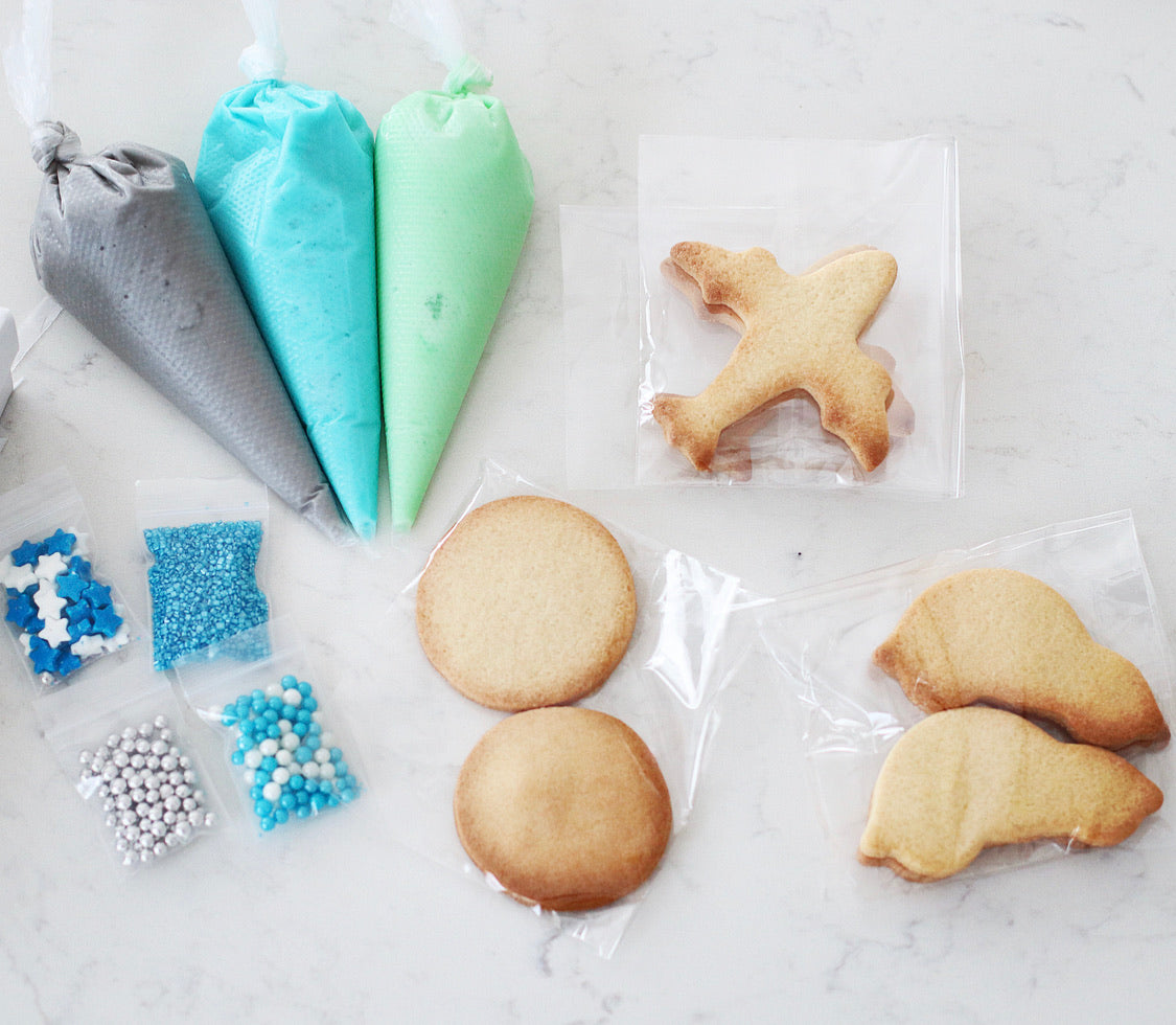 Cars and Planes DIY cookie kit, includes everything you need to make your own gorgeous cookies.